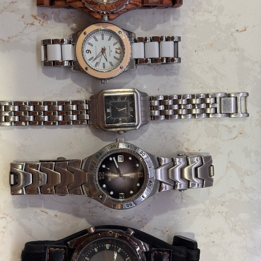 Lot of 5 Watches Men’s and Women’s - Picture 2 of 8